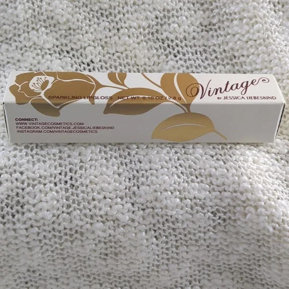 Vintage by Jessica Liebeskind Sparkling Lip Gloss in Pink Sequin, 2.8g/0.10oz - Picture 9 of 11